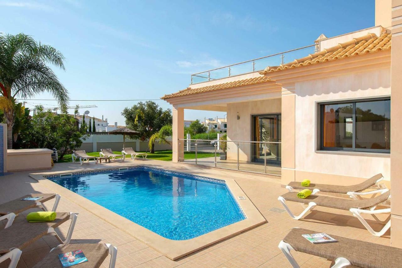 Villa Ruana - 5 Bedrooms On Suite- Free Out Door Hot Jacuzzi - By Bedzy Albufeira Exteriör bild