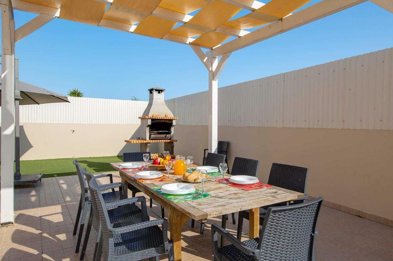 Villa Ruana - 5 Bedrooms On Suite- Free Out Door Hot Jacuzzi - By Bedzy Albufeira Exteriör bild