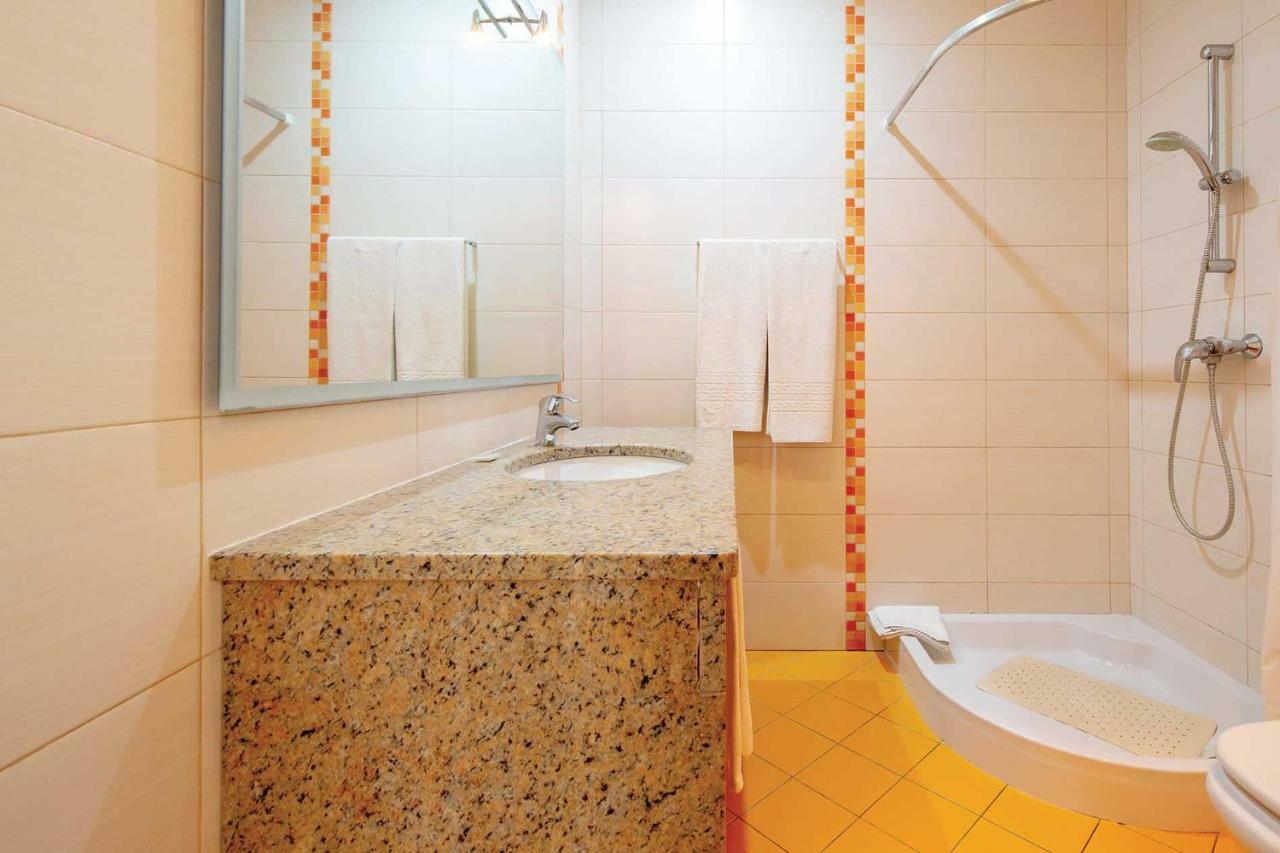 Villa Ruana - 5 Bedrooms On Suite- Free Out Door Hot Jacuzzi - By Bedzy Albufeira Exteriör bild