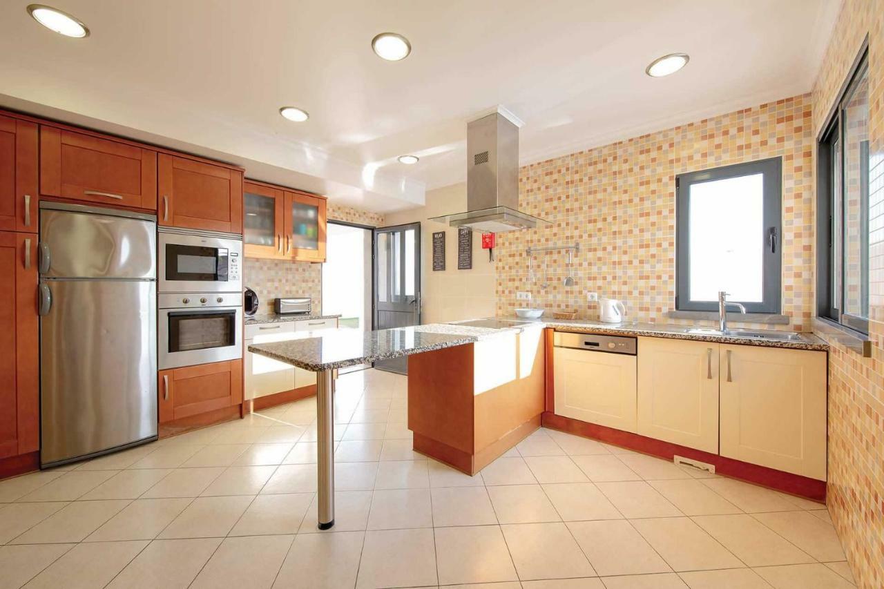 Villa Ruana - 5 Bedrooms On Suite- Free Out Door Hot Jacuzzi - By Bedzy Albufeira Exteriör bild